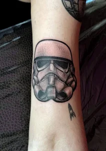 tatuaż gwiezdne wojny star wars stormtrooper