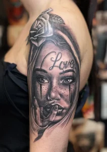 tatuaż portret twarz kobiety